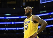 湖人豪取三连胜，东部晋级竞争激烈紧张