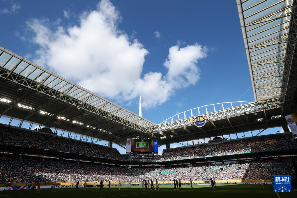 世界杯四强战激情夜!萨巴伦卡里突外投,皇家马德里血战利雅得新月(德雷珀闯入马德里赛四强) 世界杯四强战激情夜!萨巴伦卡里突外投,皇家马德里血战利雅得新月(德雷珀闯入马德里赛四强)